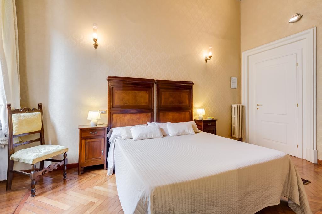 Affreschi Su Roma Luxury B&B Bagian luar foto